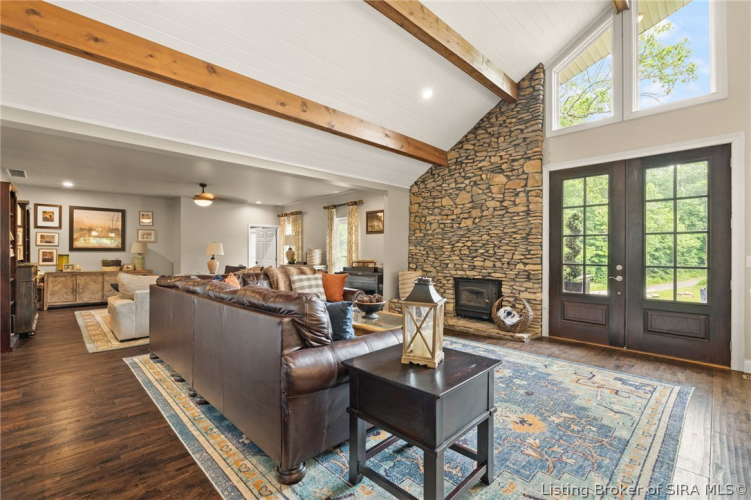 Listing Image 14