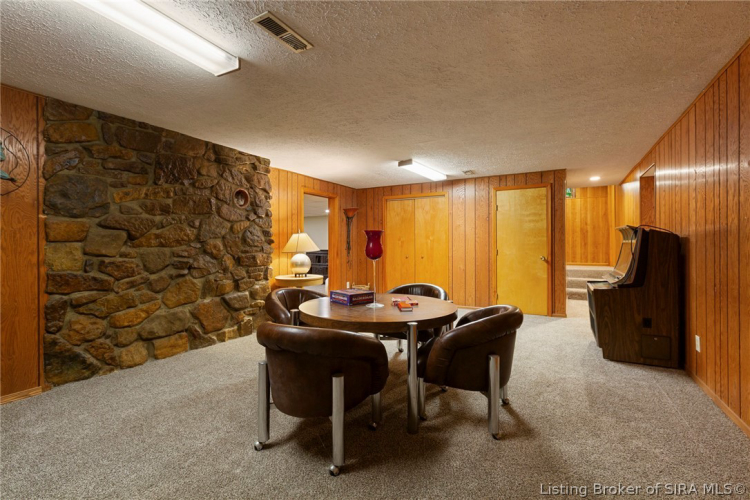 Listing Image 47