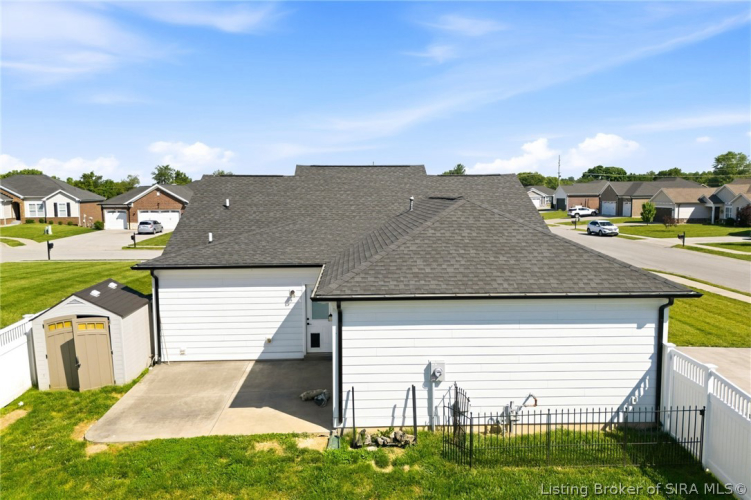 Listing Image 49