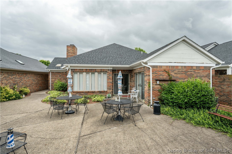 Listing Image 27