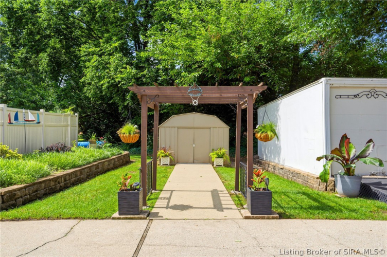 Listing Image 14