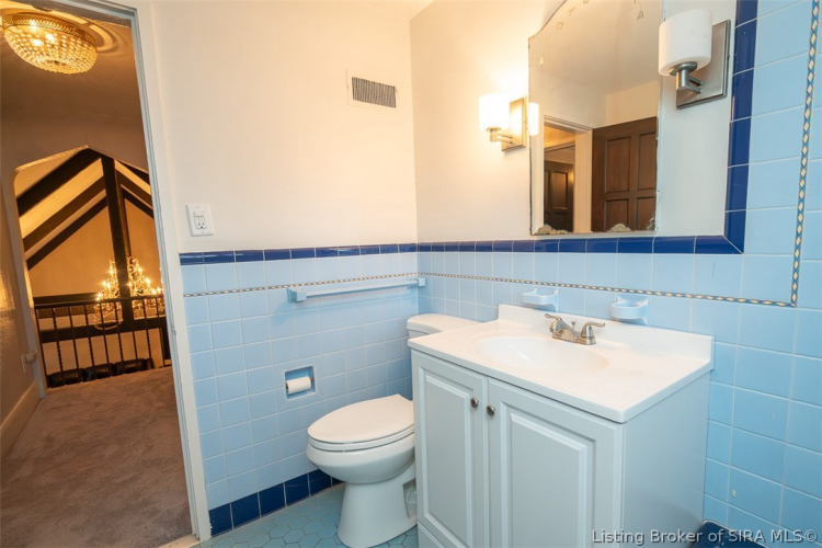 Listing Image 84