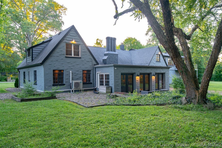 Listing Image 10
