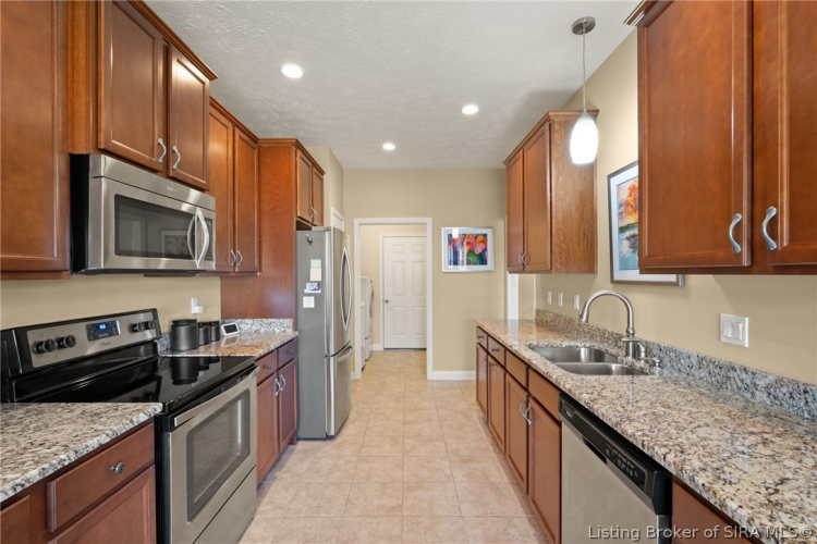 Listing Image 16