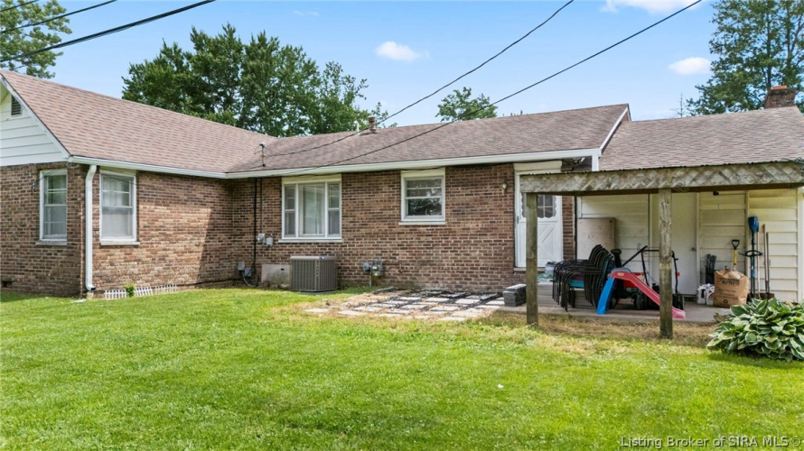 Listing Image 5
