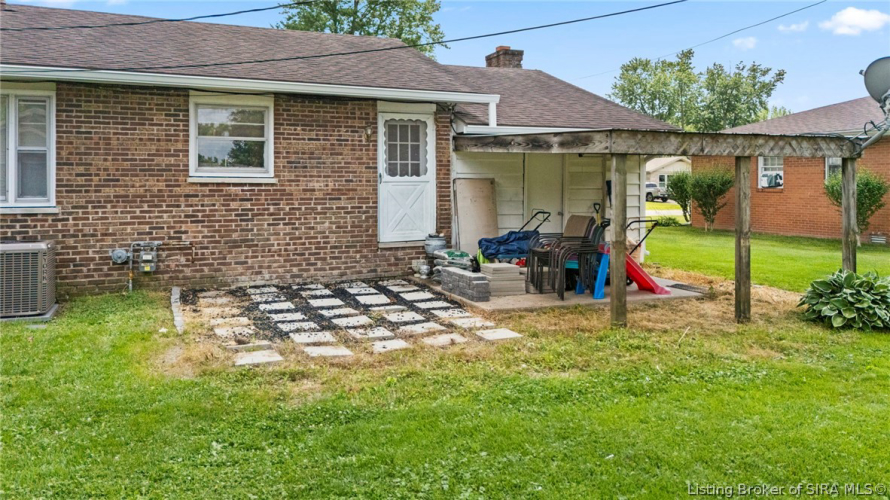 Listing Image 6