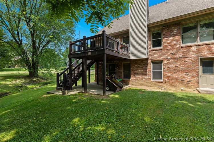 Listing Image 4