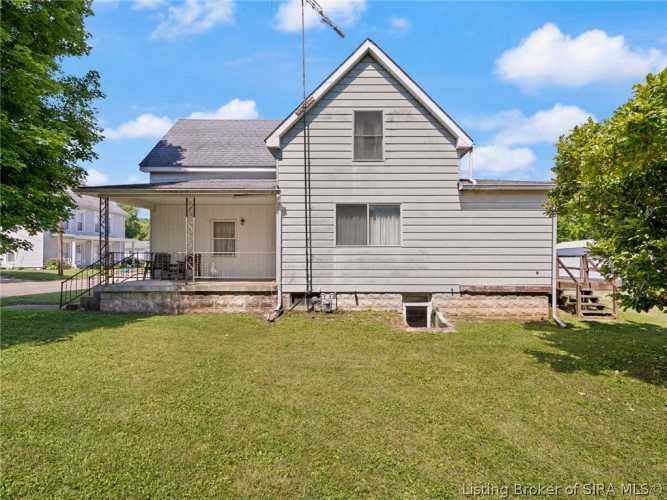 Listing Image 4
