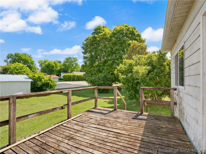Listing Image 8
