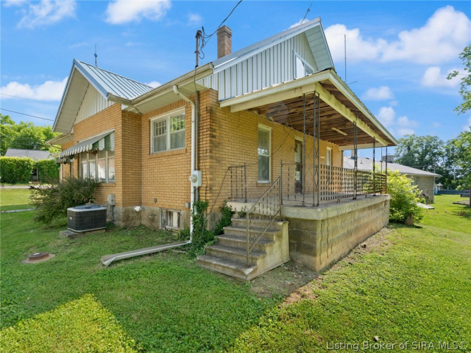 Listing Image 5