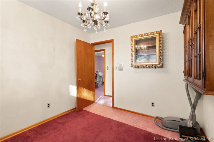 Listing Image 17