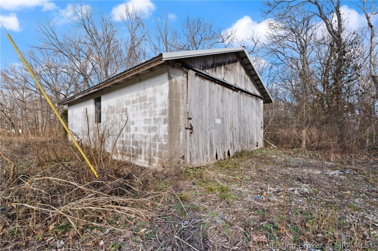 Listing Image 28