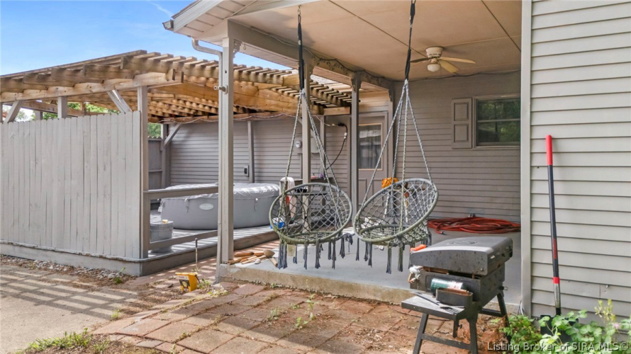 Listing Image 5