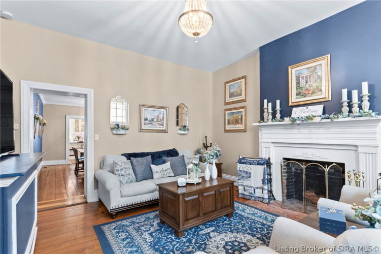 Listing Image 11