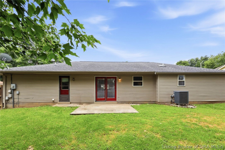 Listing Image 40