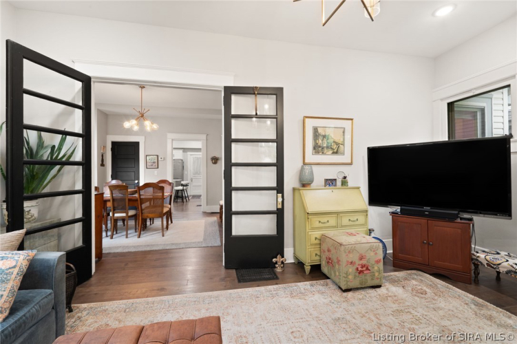 Listing Image 13