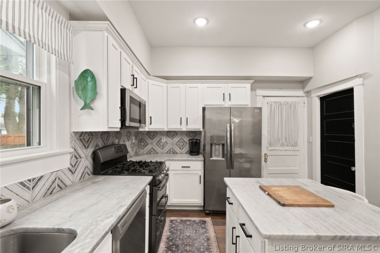 Listing Image 21