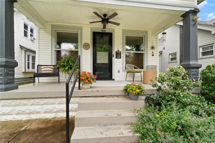 Listing Image 5