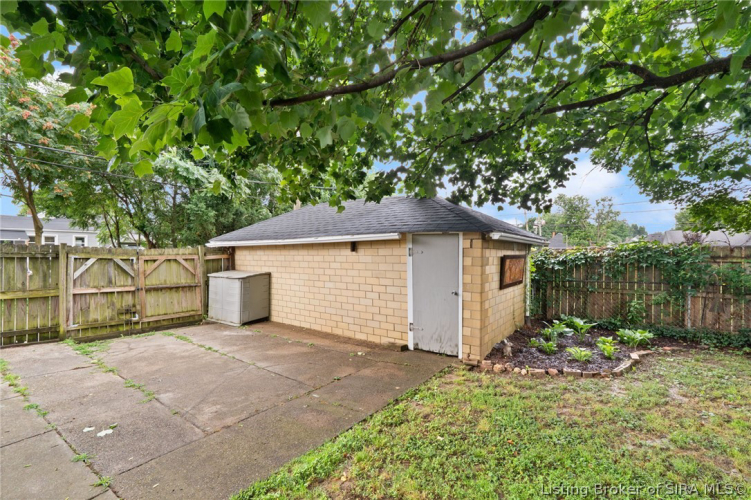 Listing Image 58