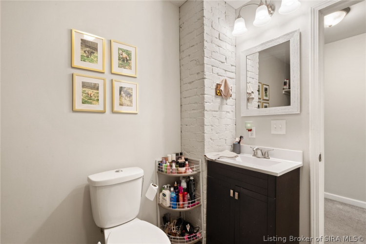 Listing Image 19