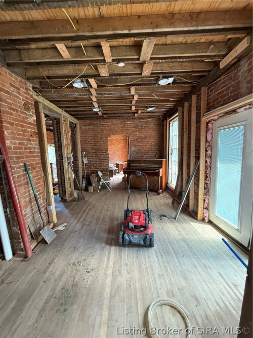 Listing Image 19