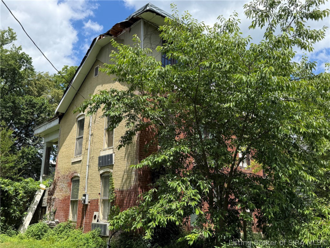 Listing Image 40