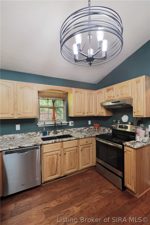 Listing Image 14