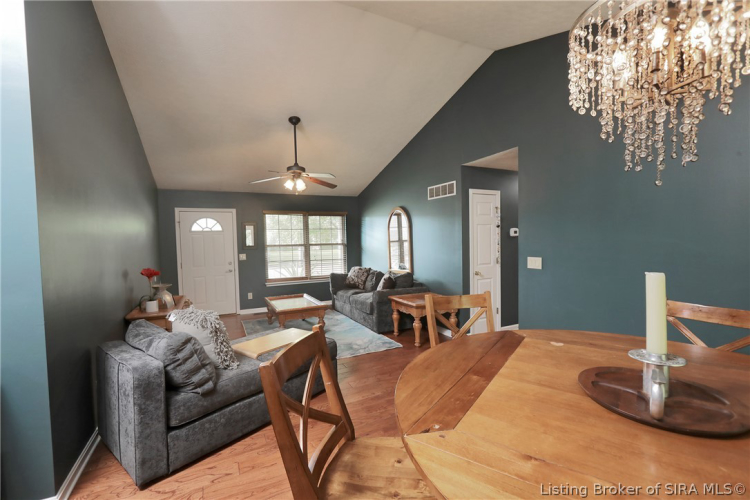 Listing Image 15