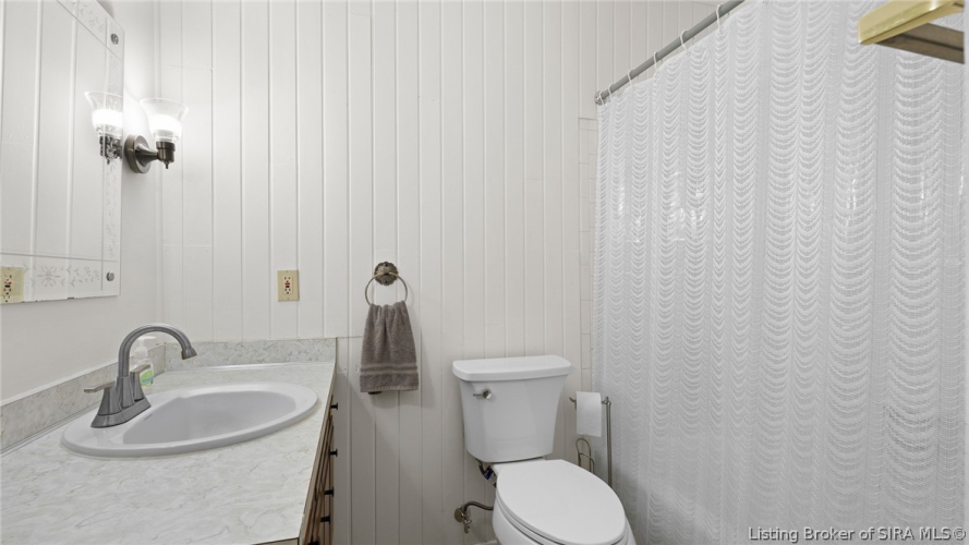 Listing Image 12