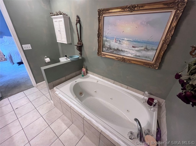 Listing Image 17
