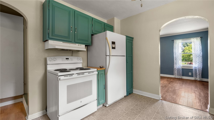 Listing Image 10