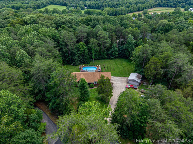 Listing Image 4