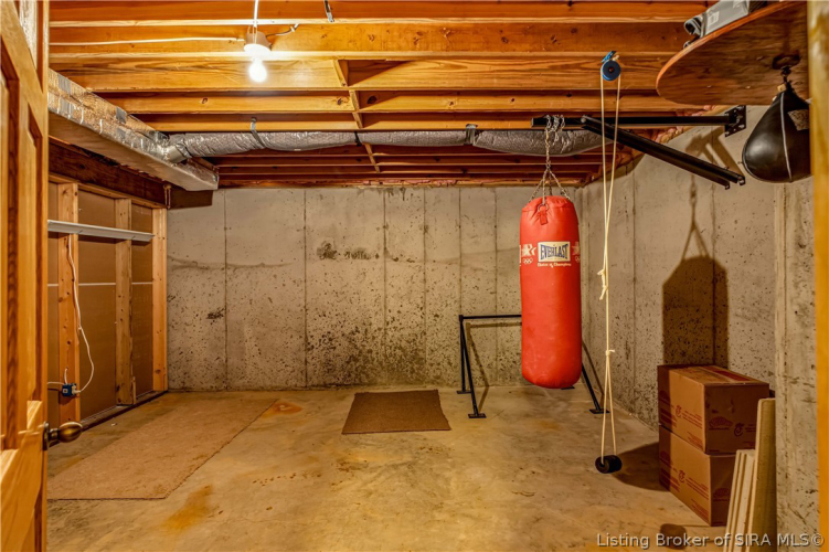 Listing Image 32