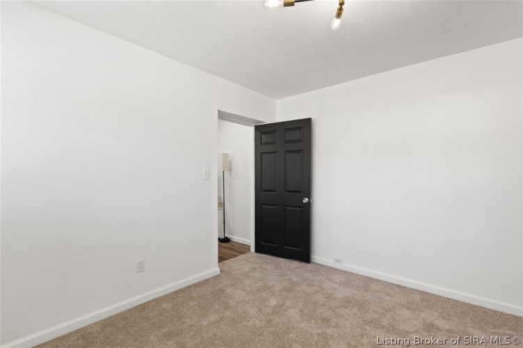Listing Image 30