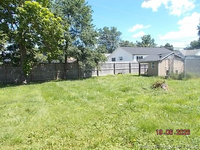 Listing Image 4