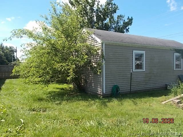 Listing Image 5