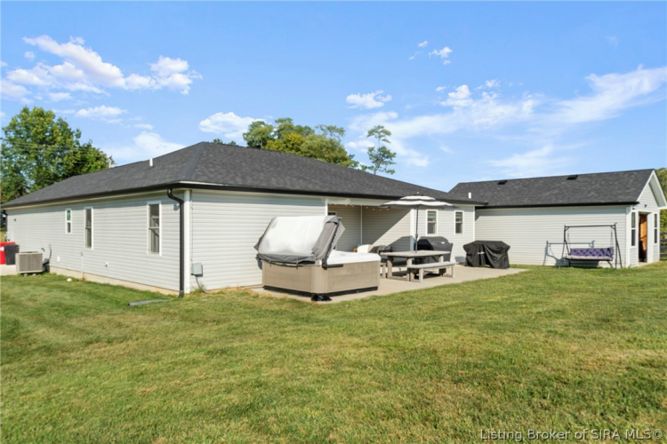 Listing Image 22