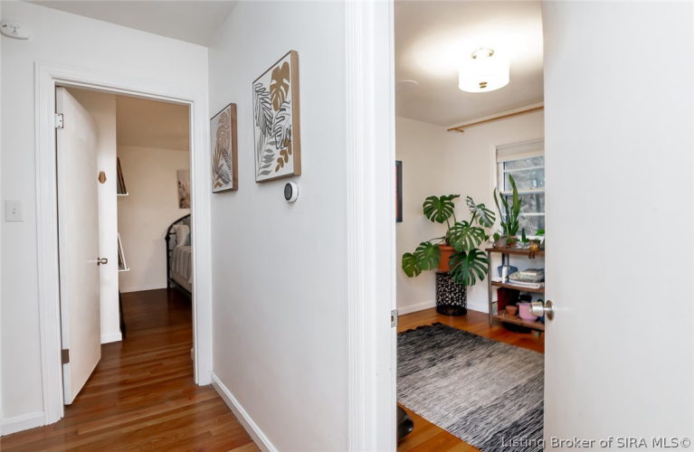 Listing Image 18
