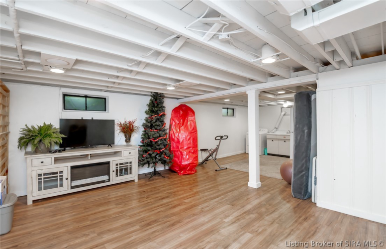 Listing Image 35