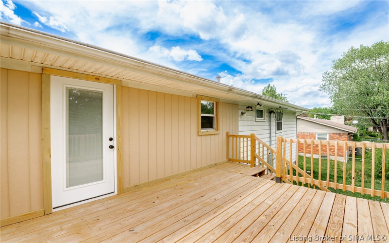 Listing Image 9