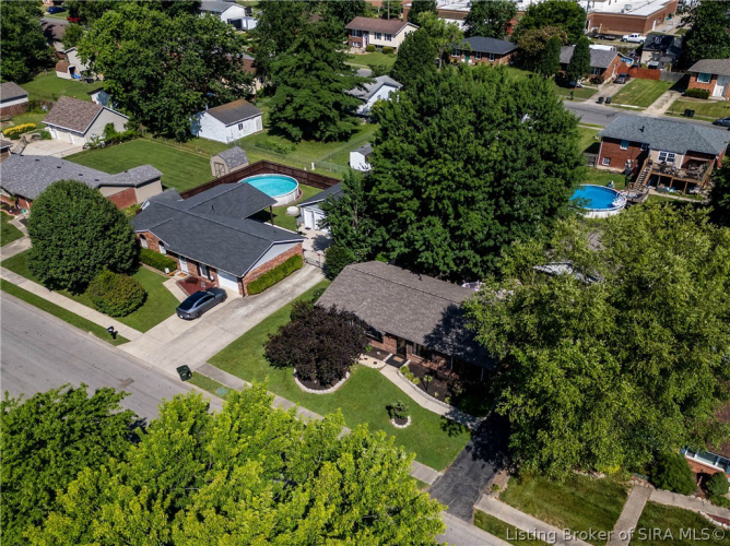 Listing Image 42