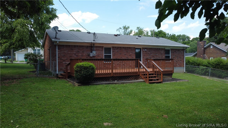 Listing Image 4