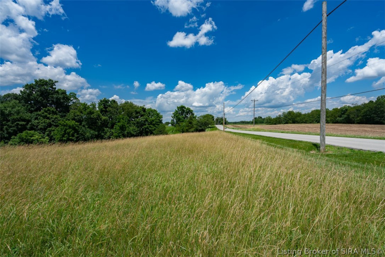 Listing Image 11