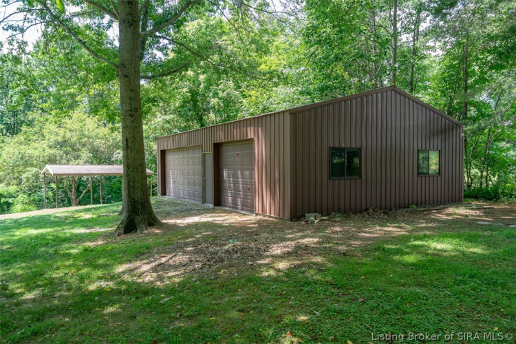 Listing Image 4
