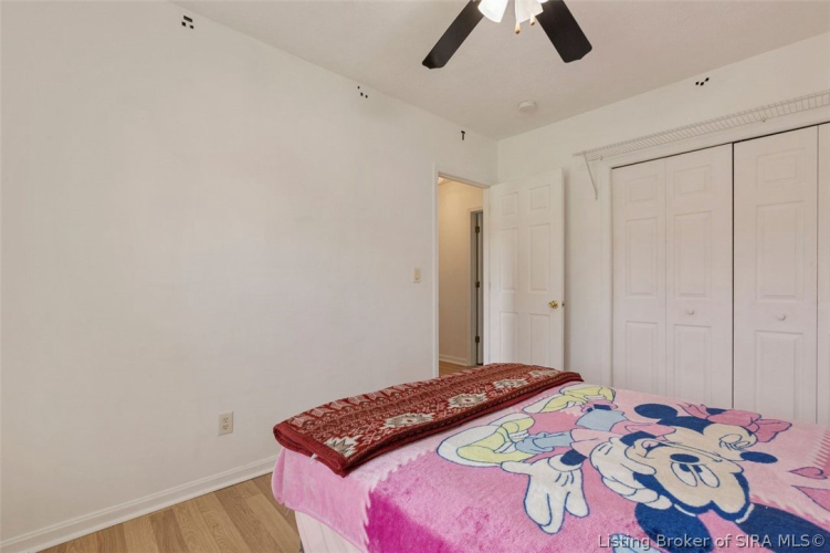 Listing Image 17