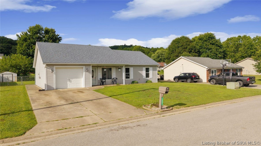 Listing Image 4