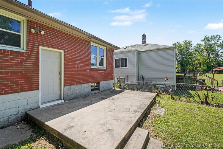 Listing Image 20