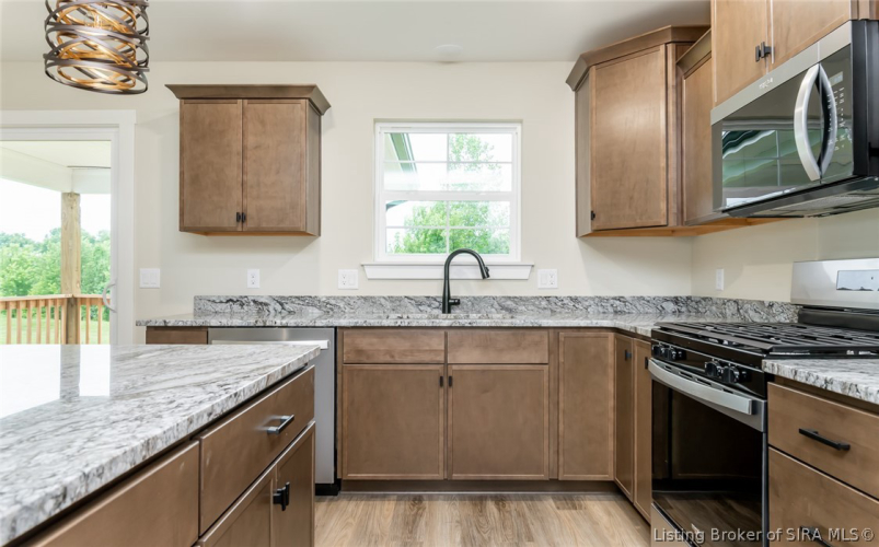 Listing Image 19