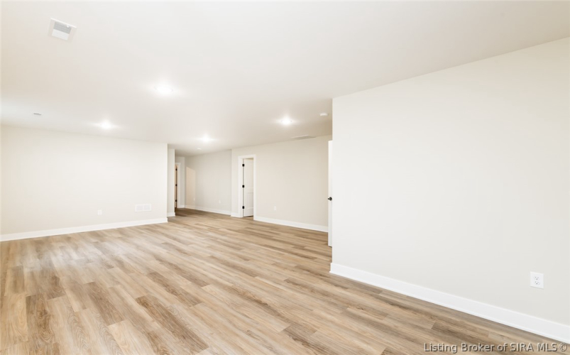 Listing Image 64