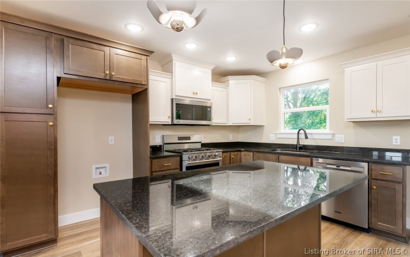 Listing Image 21